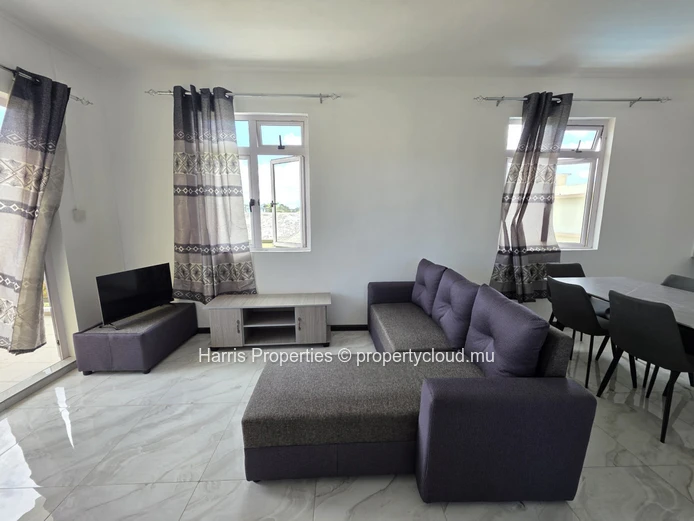 Elegant 3-Bedroom Apartment for Rent in Pereybère