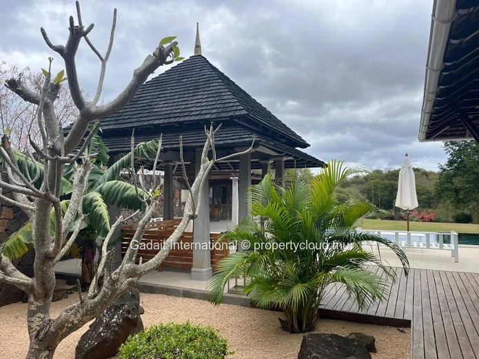 For Sale an Exceptional Villa at Tamarina Golf Resort in the West of Mauritius – Elegance and Tropical Art of Living