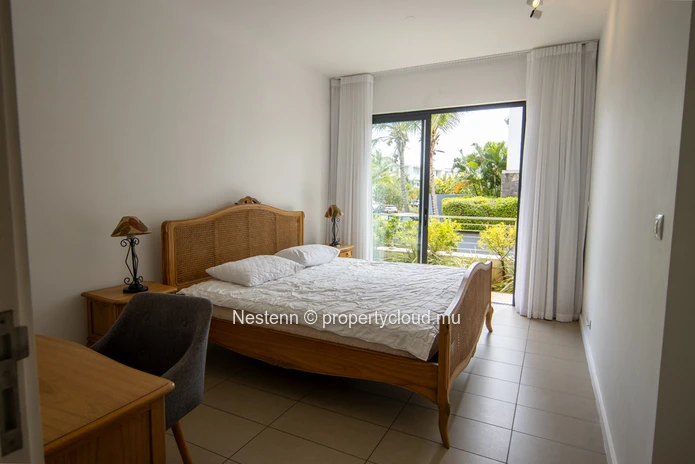 Appartement meublé au rez-de-chaussée avec 3 chambres et jardin 