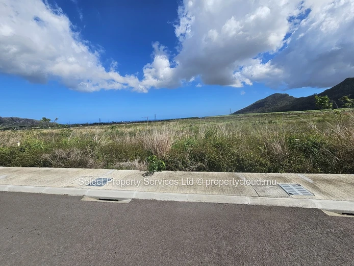 Terrain à vendre, Morcellement Pierrefonds, Palma, à Rs 4.4M