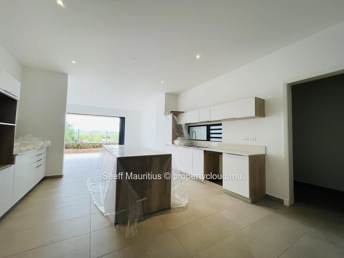 Appartement Spacieux et Élégant avec Vue sur la Montagne