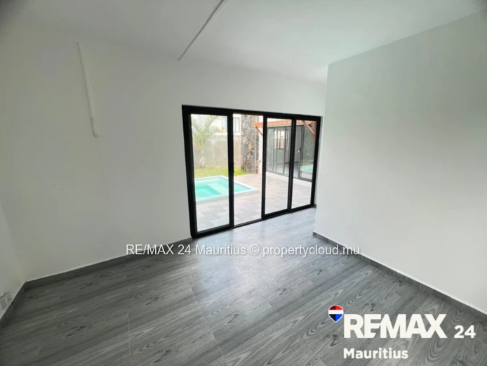 Modern 3-Bedroom Villa with Pool in Grand Baie Sottise