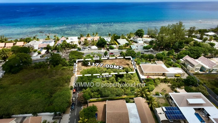 Terrain 1 177 m² à Tamarin -