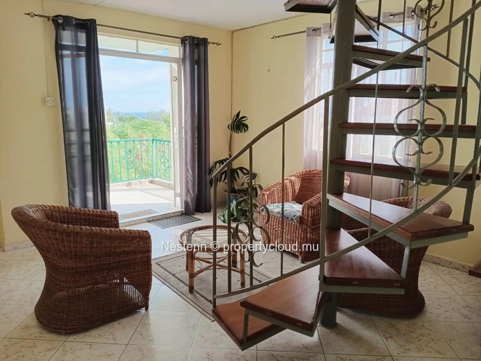 Appartement dans maison traditionnelle mauricienne dans un quartier résidentiel