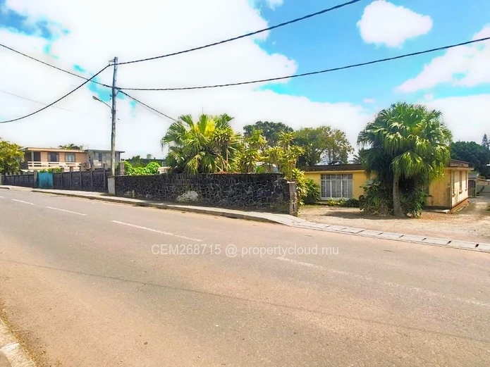 Residential land for sale in Forest Side, Curepipe