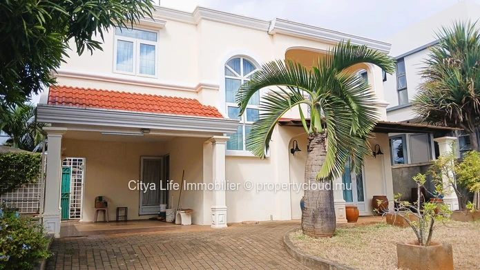 Elegant Furnished House for Rent in Albion