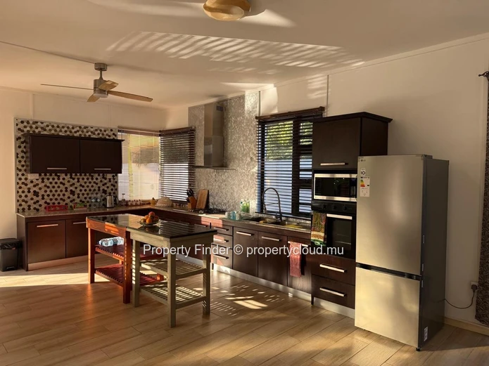Spacious 4-Bedroom Family Home in Tamarin