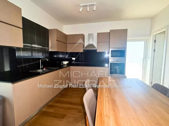 Votre Duplex Privé avec Piscine au Cœur de Rivière Noire
