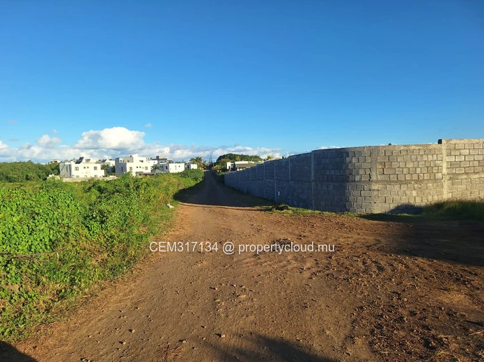 20 Perches Residential Land for Sale – Grand Baie 