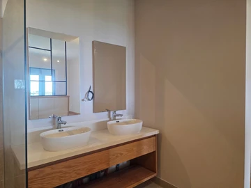 4 Bedroom Apartment