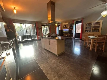 7 Bedroom Apartment