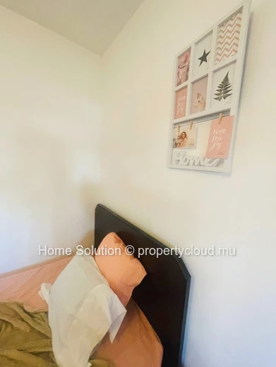 3-Bedroom Ground-Floor Apartment with Terrace and Garage Near Péreybère Beach