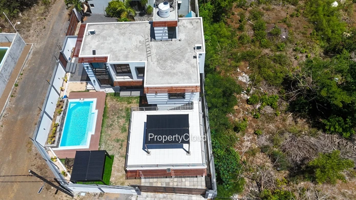 For Rent | Modern 3-Bedroom Villa With Pool | Grand Bay