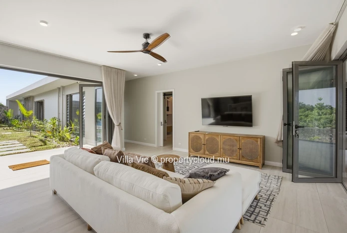 Bois Chandelle - Contemporary 4-bedroom house