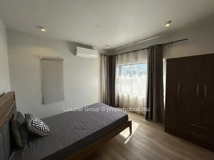 Elegant Villa with Master Suite and Outdoor Living Areas