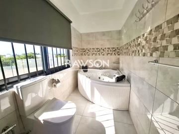 4 Bedroom Villa