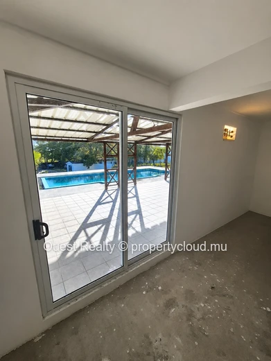 Poste Lafayette- Villa en bord de mer avec studio indépendant et vaste terrain