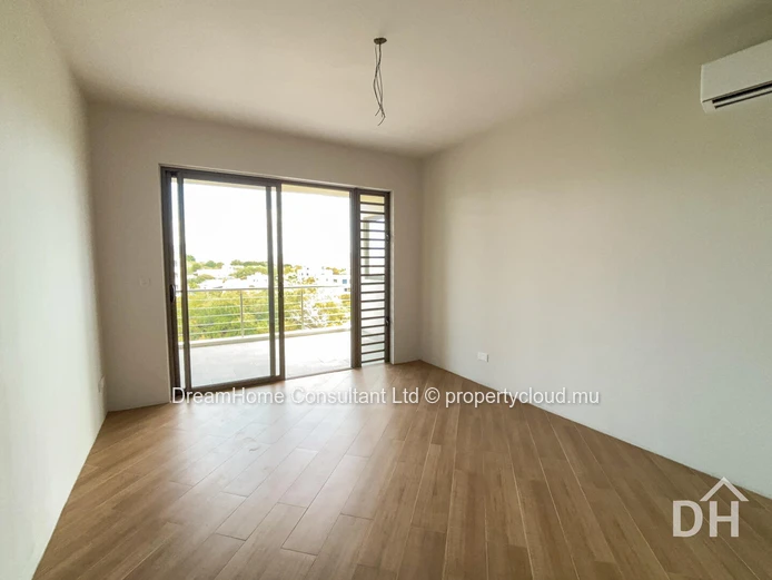 Penthouse with Rooftop – Creek 4 Residence