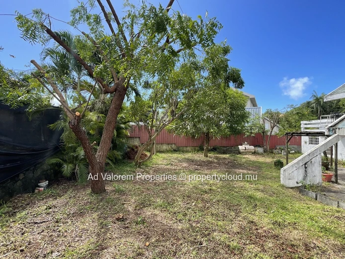 Exclusive Listing – High-Potential Property in a Prime Location in Péreybère (Sole Mandate)