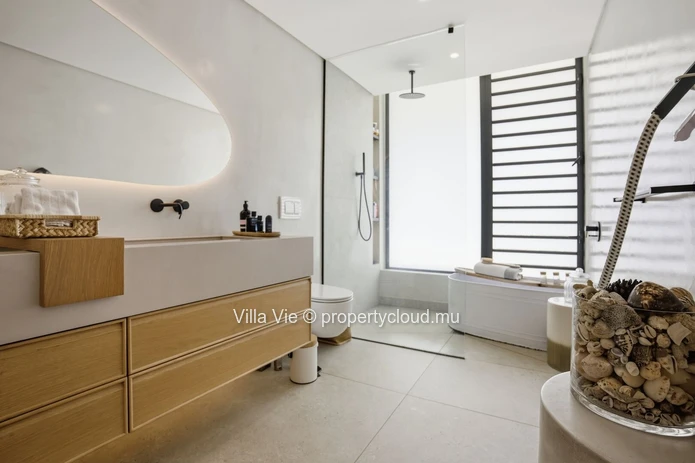 Bois Chandelle – Contemporary 4-Bedroom House