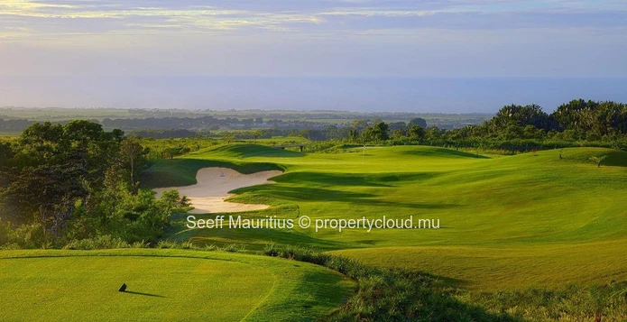 Opportunité exclusive dans un Domaine de Golf avec vue sur les montagnes