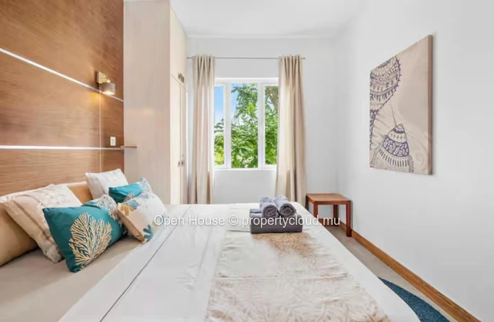 Appartement meublé entièrement équipé 2 chambres avec petite piscine privée à Bain Boeuf.