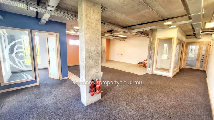 Spacieux espace de bureaux de 160m2