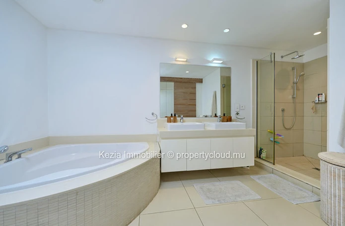 Duplex De Prestige A Proximite De La Plage