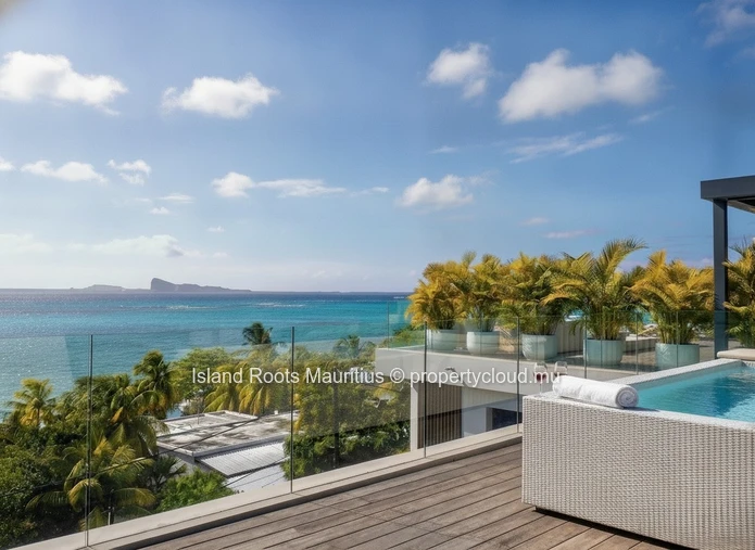 Penthouse d’Exception avec Piscine Privée et Vue Panoramique sur l’Océan à Pointe aux Canonniers