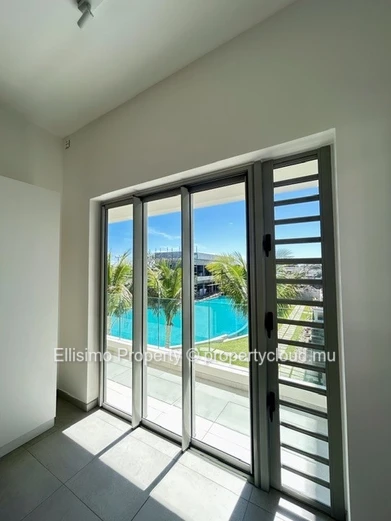 Appartement moderne de 2 chambres avec salles de bain attenantes & prestations haut de gamme – Rs 65,000