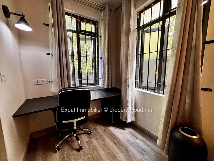 Appartement 2 chambres avec piscine dans un environnement verdoyant – Pointe aux Canonniers