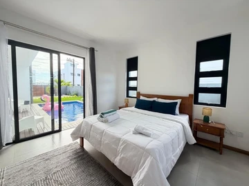 4 Bedroom Villa