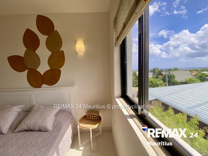 Panoramic Views Penthouse with Rooftop Terrace