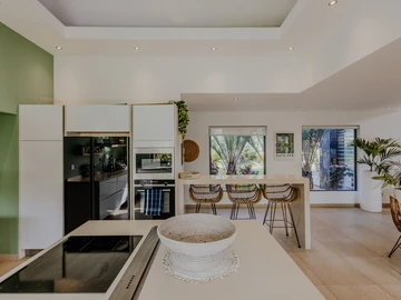 4 Bedroom Villa