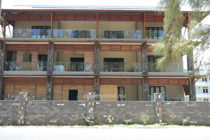 For Rent – Seafront Apartment in Flic en Flac, Mauritius