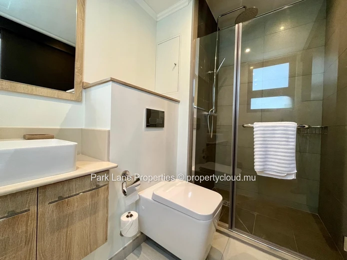 RES apartment with access to the beach