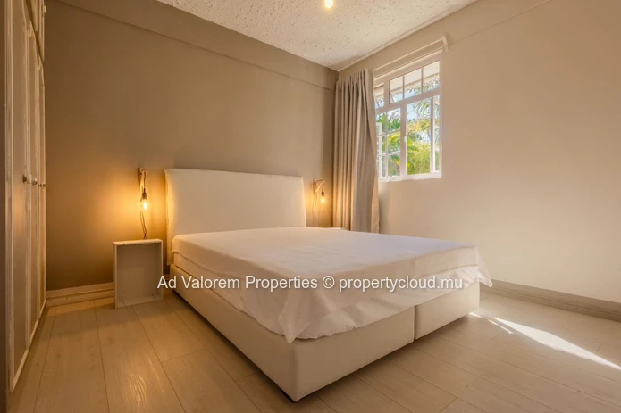Charming semi-furnished apartment for sale in Curepipe! 52m2