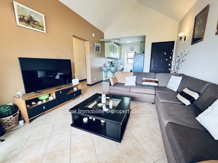 3-Bedroom Flat With Sea Views Near The Beach – Trou Aux Biches