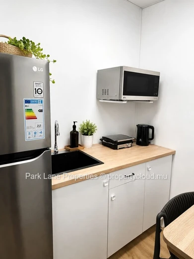 Bureau à louer à Ébène | Espace professionnel de 47,30 m²