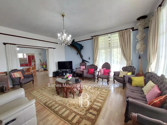 FLOREAL - Propriété idéale pour un projet immobilier - 10 chambres
