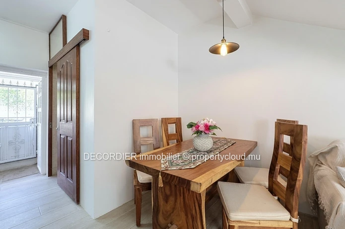 Semi-detached house for rent – Pereybère