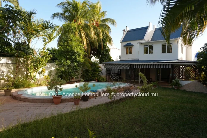 House - 3 bedrooms - heart of Tamarin