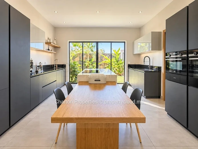 Villa de luxe de 4 chambres en suite au cœur d’un domaine PDS sécurisé