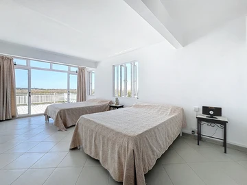 8 Bedroom House