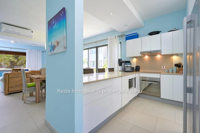 Modern Apartment Just A Stone's Throw From The Beach