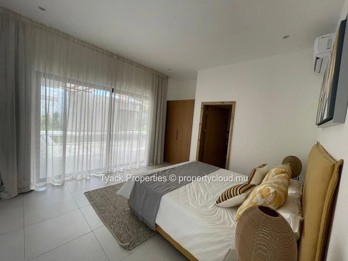 Spacious Luxury Villa with Private Amenities – Grand Baie