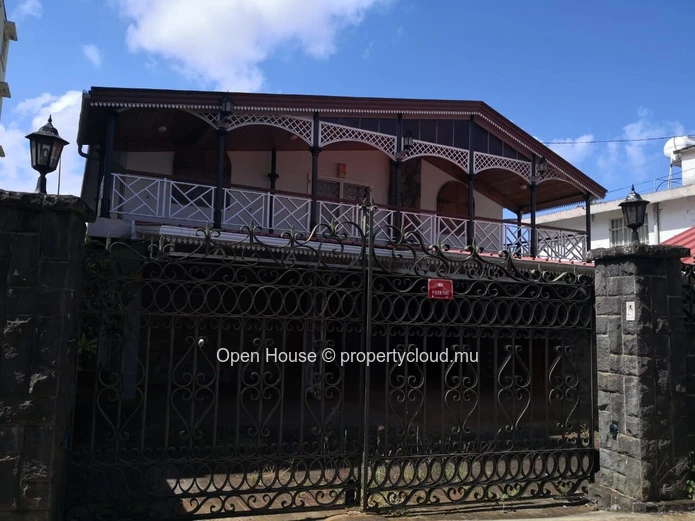 4-Bedroom Villa with Office for Sale in Beau Bassin