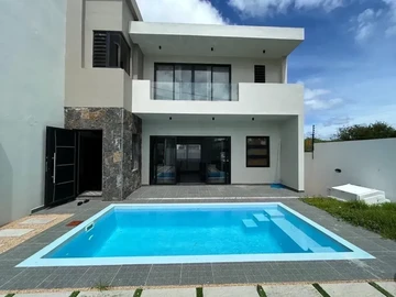 4 Bedroom Villa