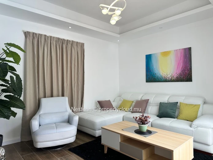 Magnifique Duplex de 4 Chambres avec Piscine Privée à Trou aux Biches