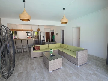 4 Bedroom Villa